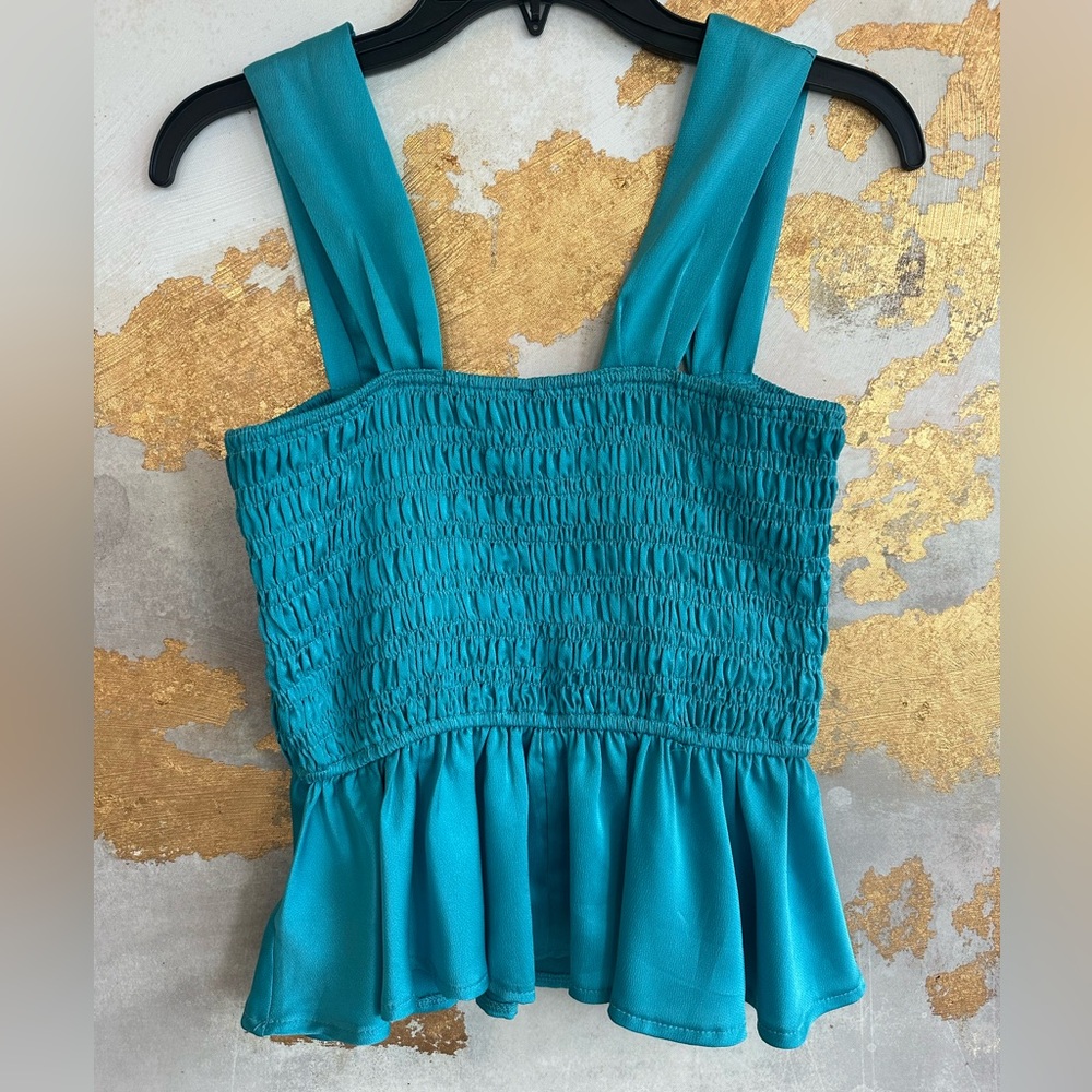GLAM women’s smocked turquoise blue ruffled crop top Medium EUC